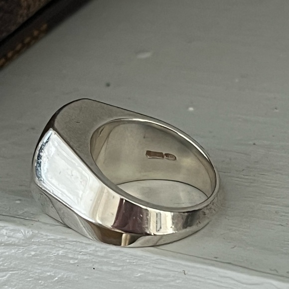 RARE GUCCI 925 Sterling Silver Signet size 5.5 Authentic- full set w/ box, pouch - Picture 10 of 16